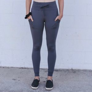 ARRO ATHLETICS Formation Joggers size:XL